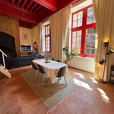 Le Repos De La Rue Des Changes *