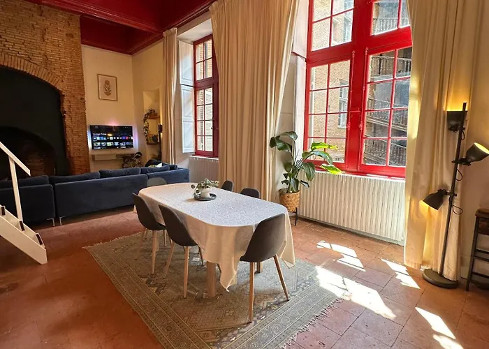 Le Repos De La Rue Des Changes *