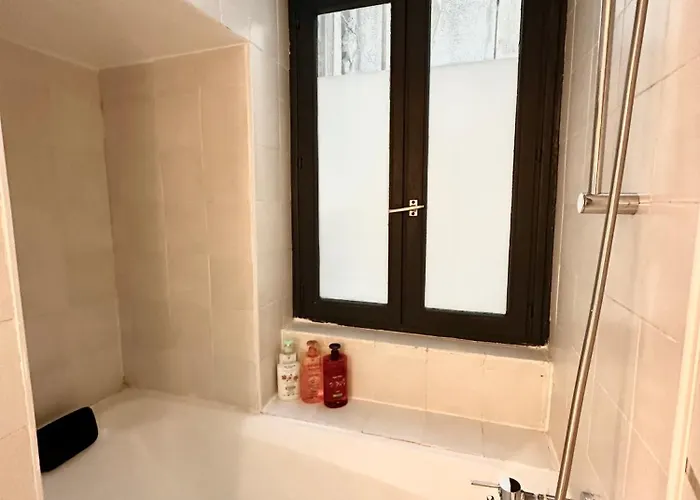 Le Repos De La Rue Des Changes *