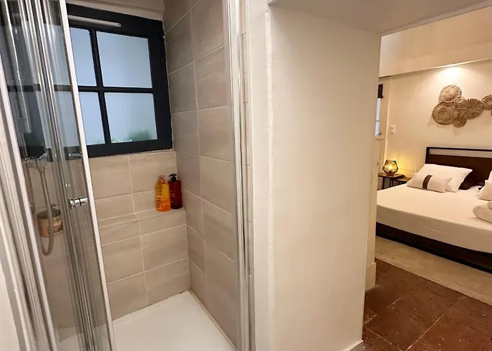 Le Repos De La Rue Des Changes *